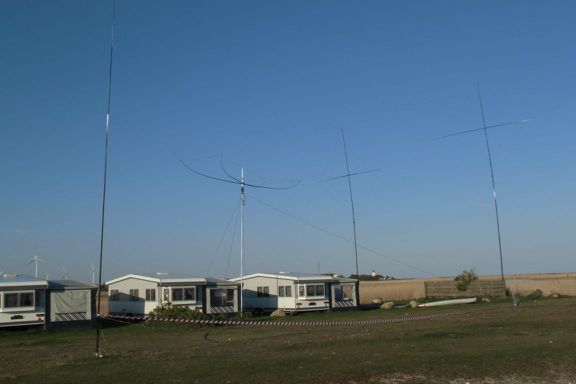 der Antennenwald bei bestem Wetter