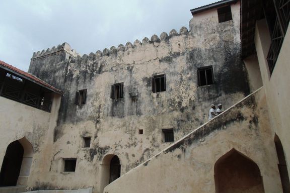 Im Innenhof der Festung Richtung Norden.